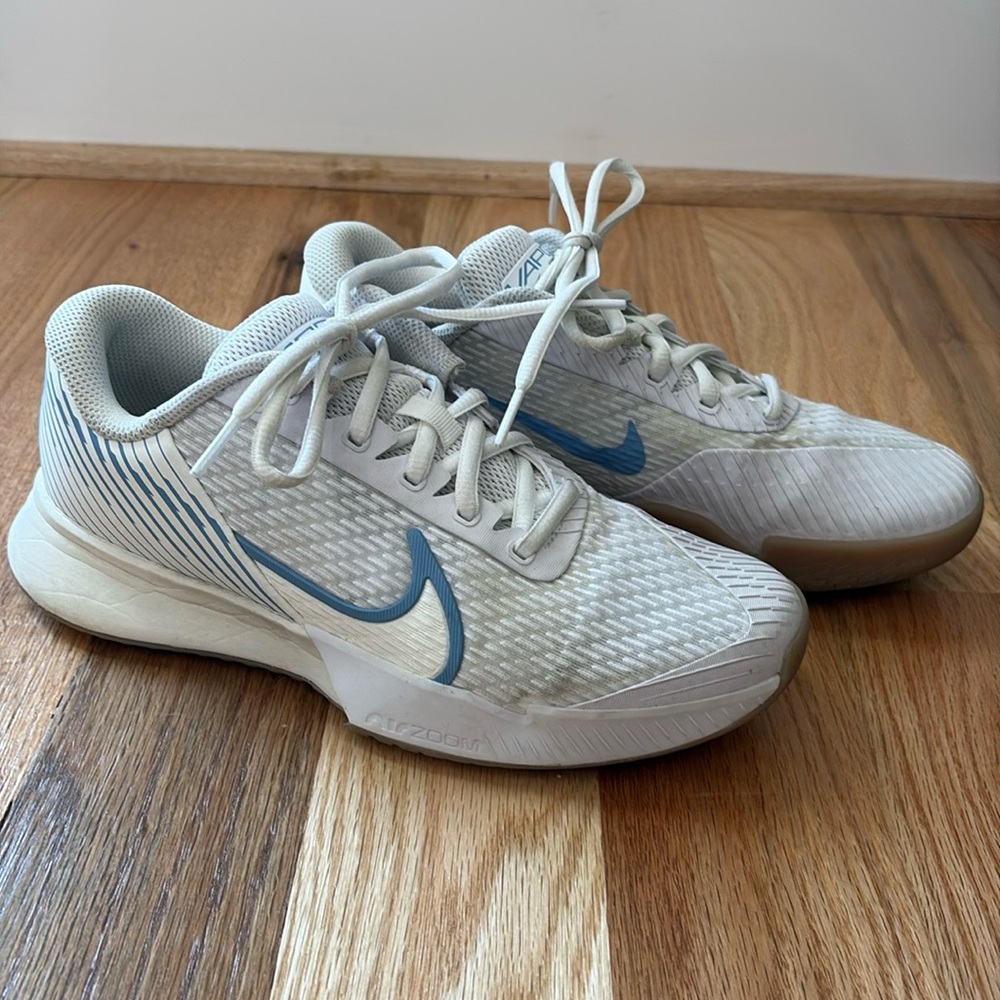 Nike NikeCourt Air Zoom Vapor Pro 2 Hard Court Tennis Shoes White/Sail/Gum